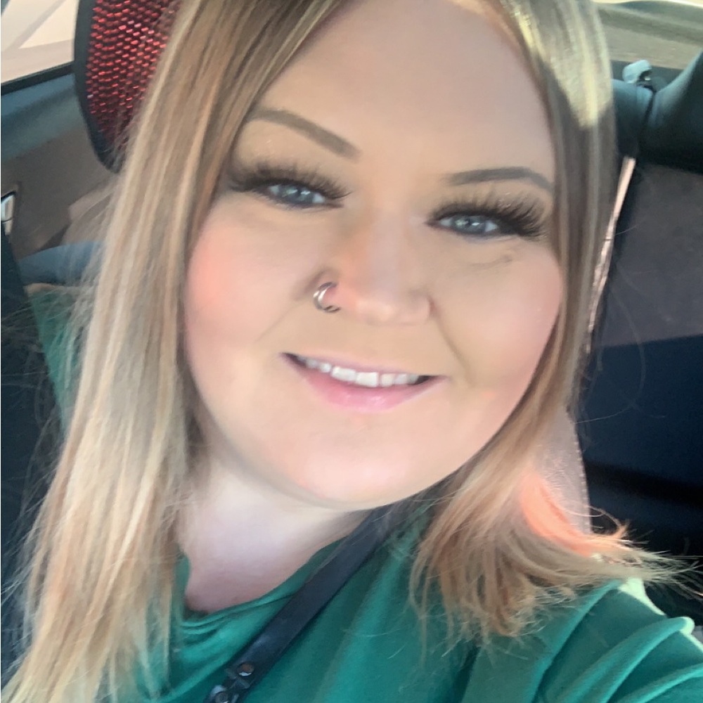Meet your Posher, Sara